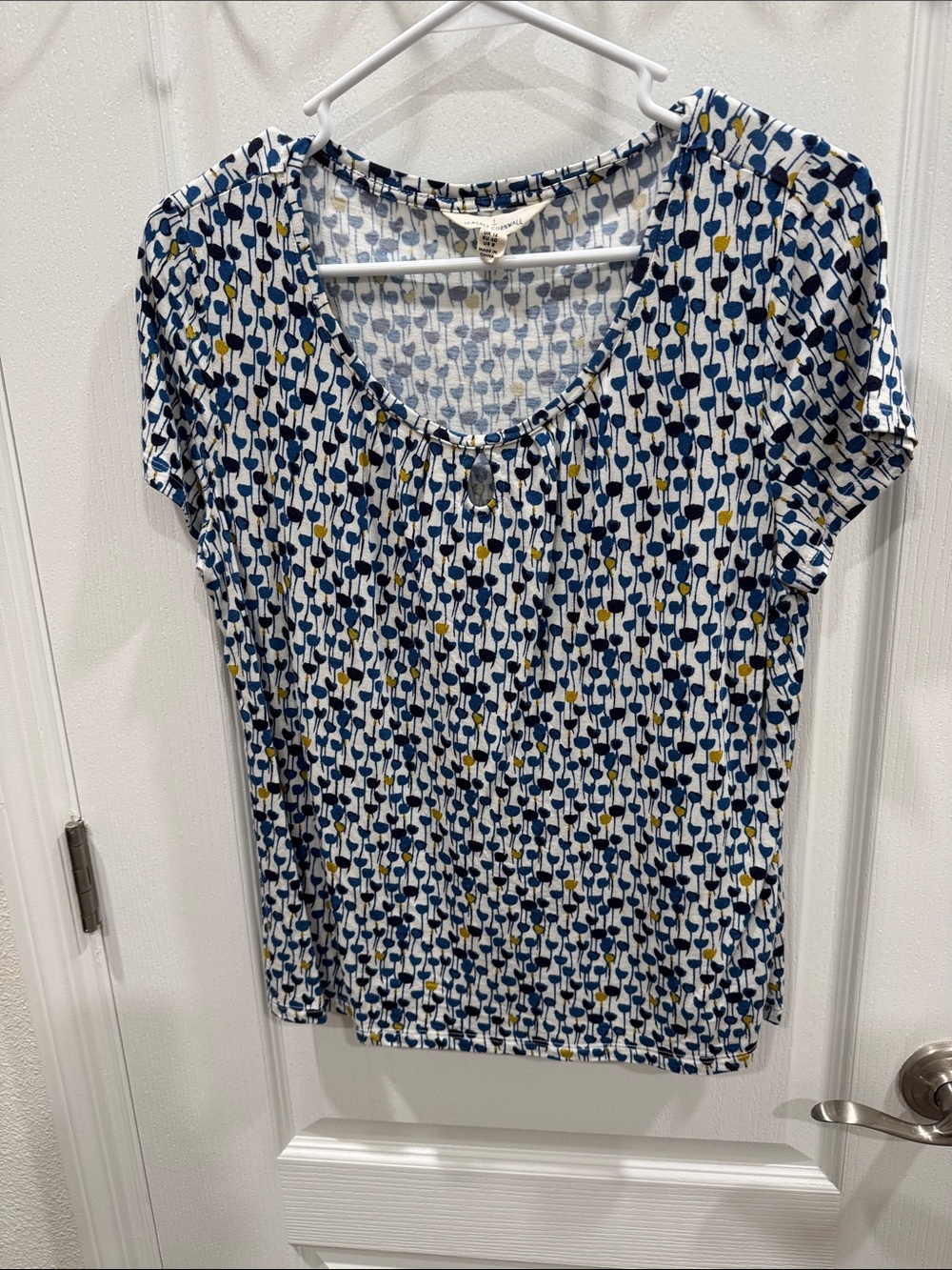 Women’s Navy & White Floral-Print Short Sleeve Tee with Yellow Accents
